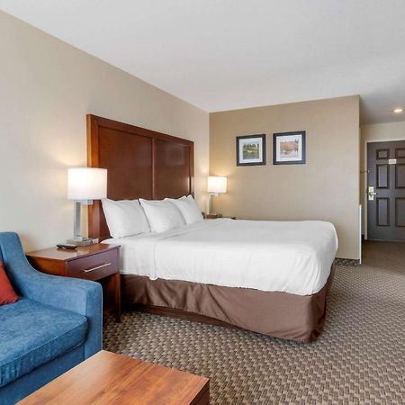 Comfort Inn Летбридж Екстериор снимка