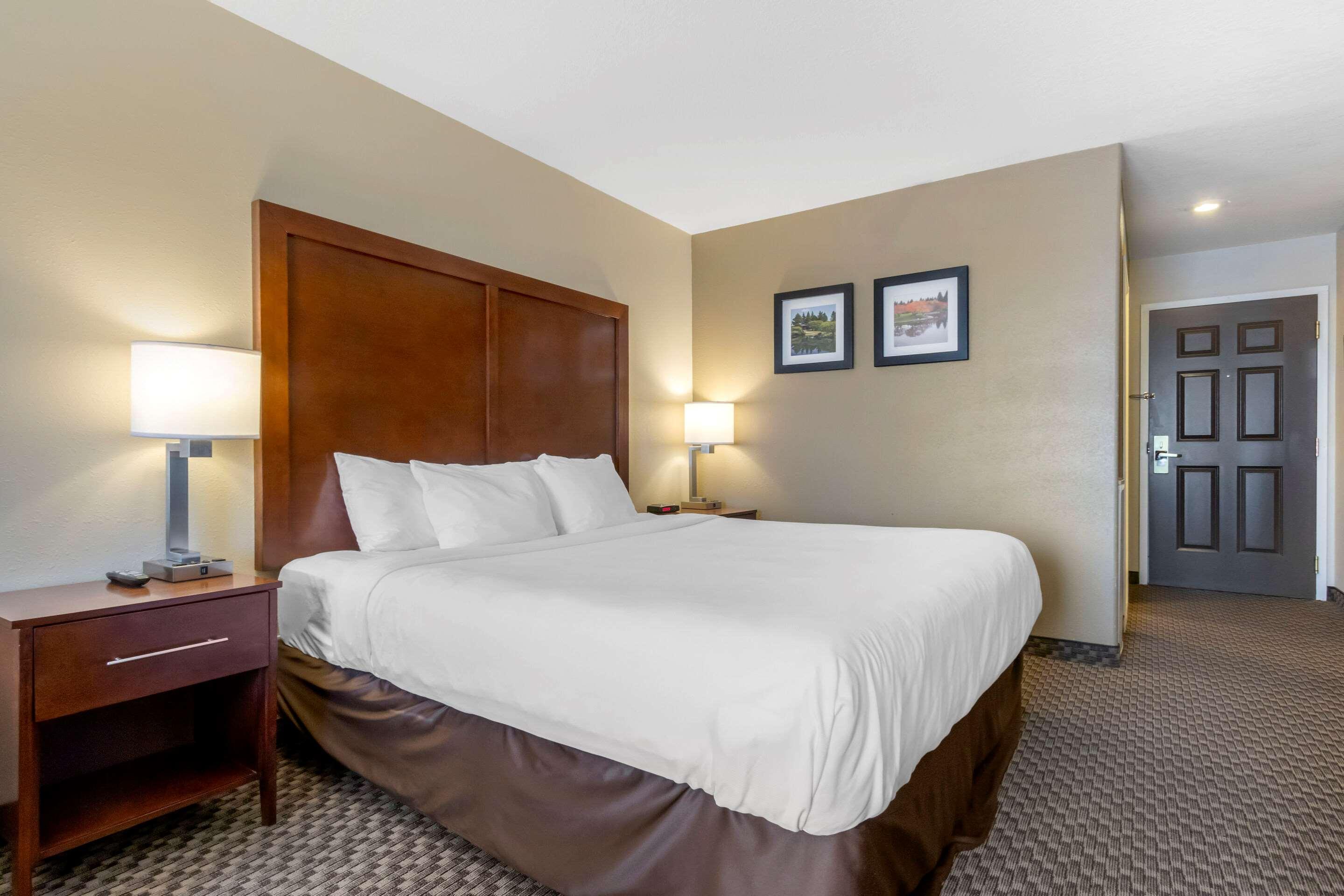 Comfort Inn Летбридж Екстериор снимка