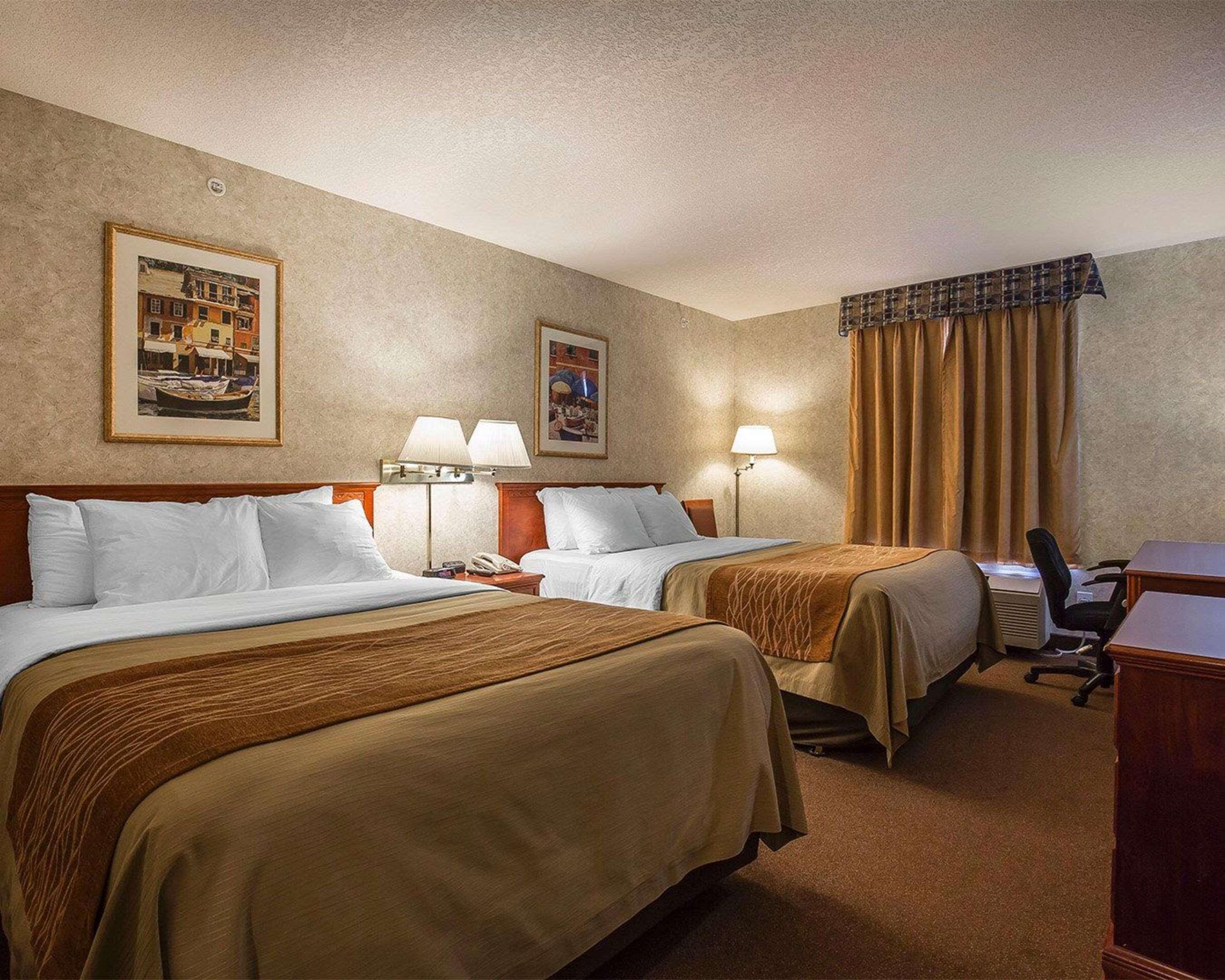 Comfort Inn Летбридж Екстериор снимка