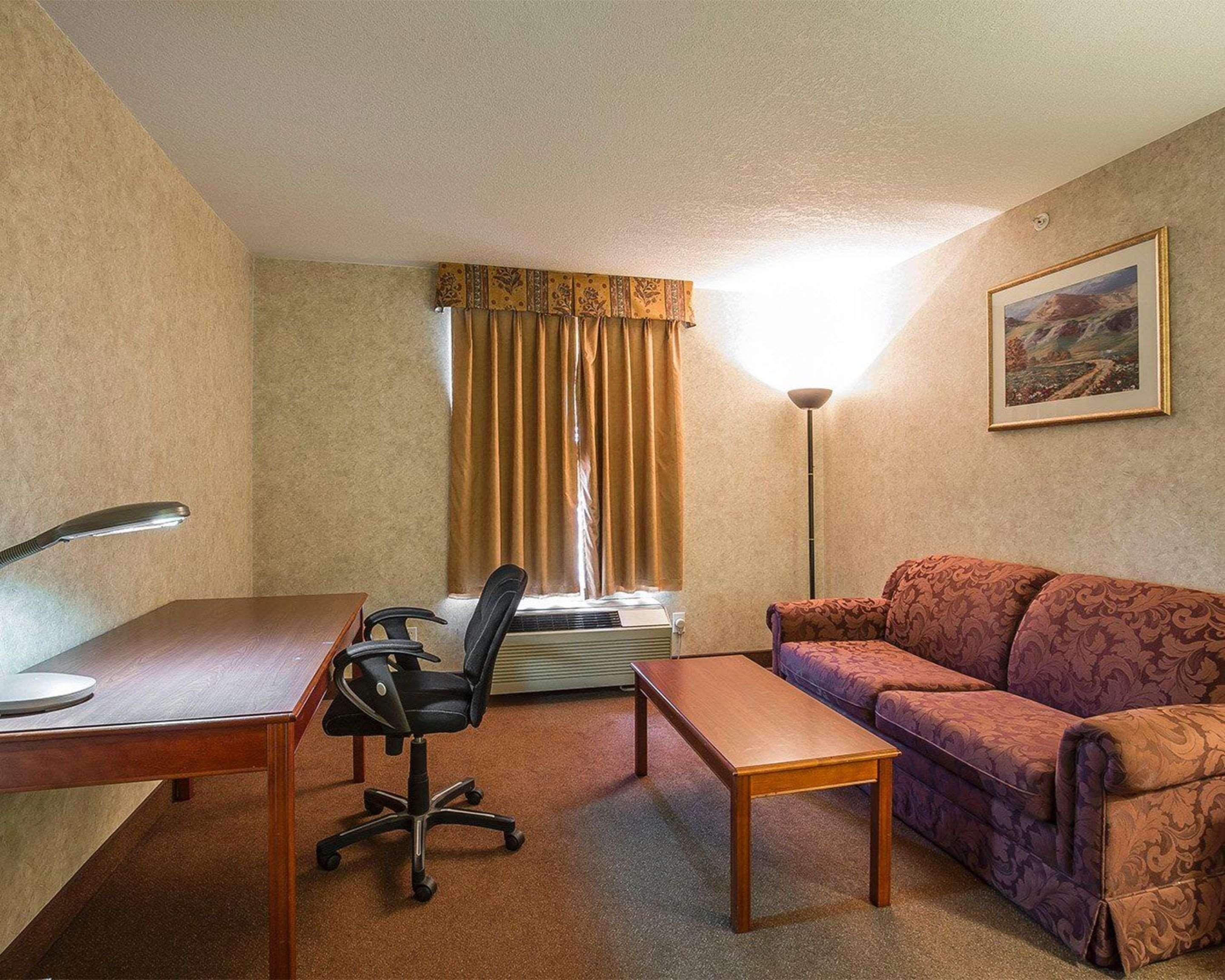 Comfort Inn Летбридж Екстериор снимка