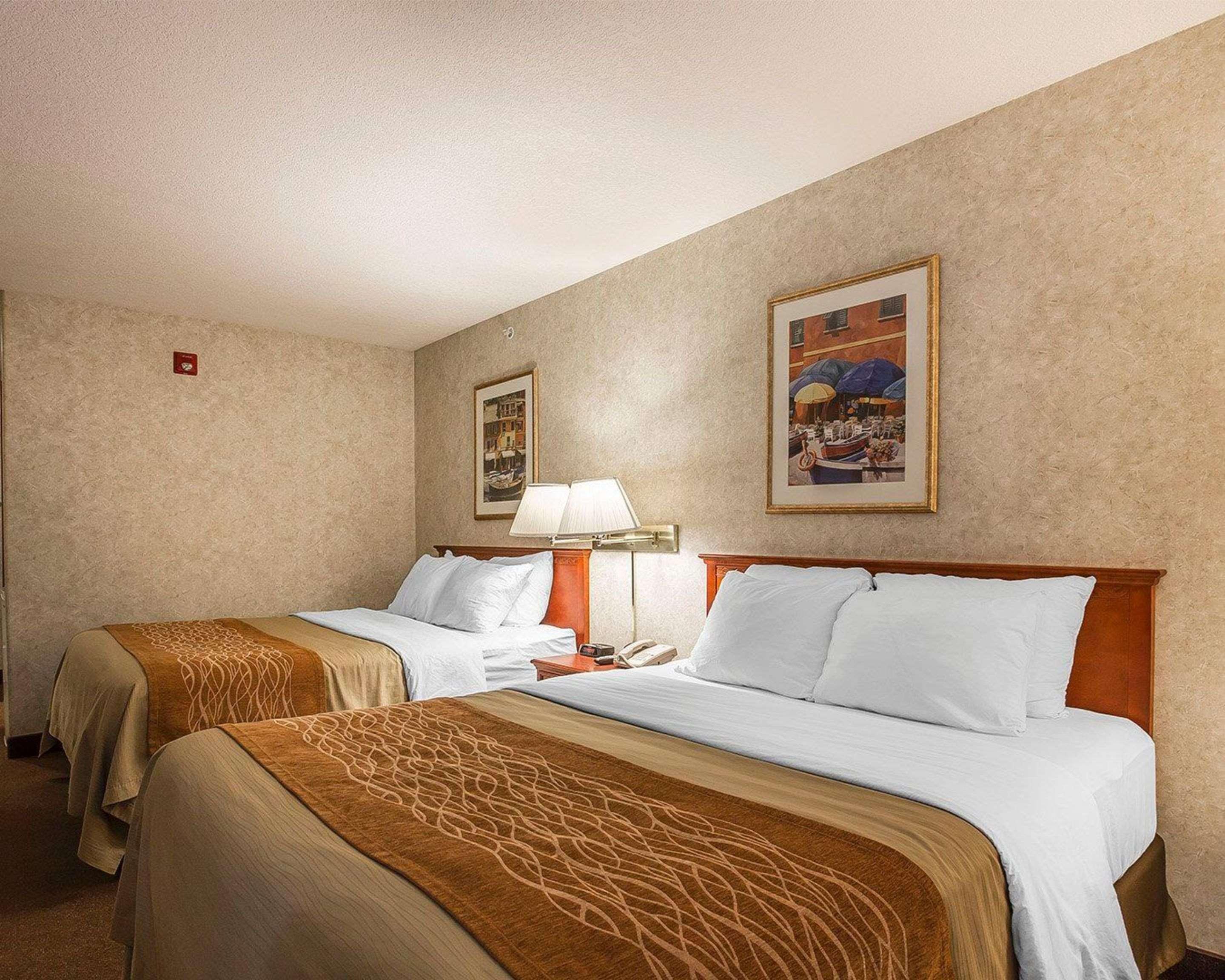 Comfort Inn Летбридж Екстериор снимка