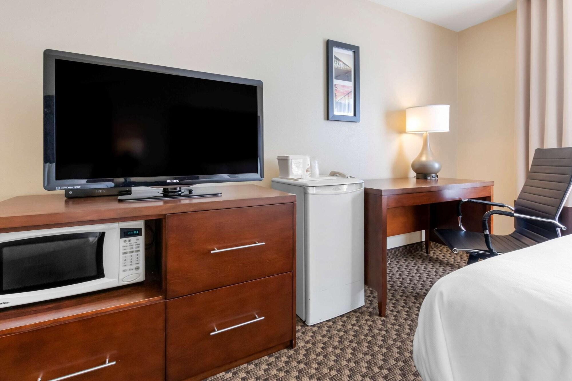 Comfort Inn Летбридж Екстериор снимка