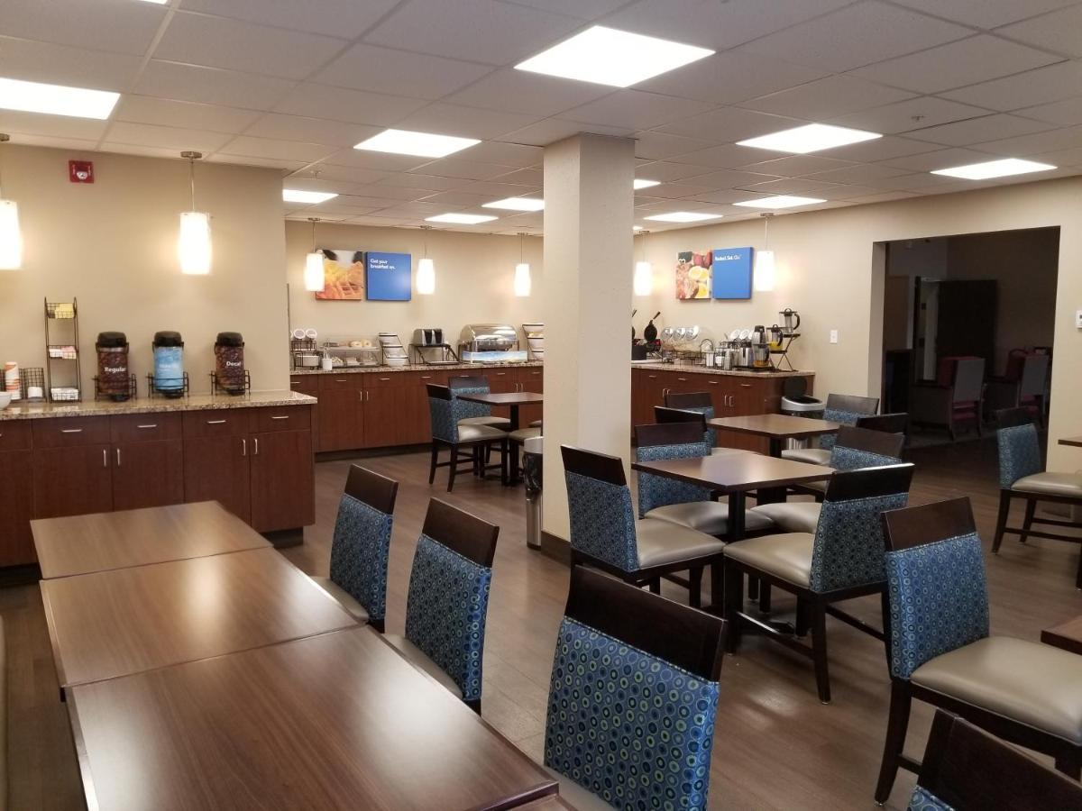 Comfort Inn Летбридж Екстериор снимка